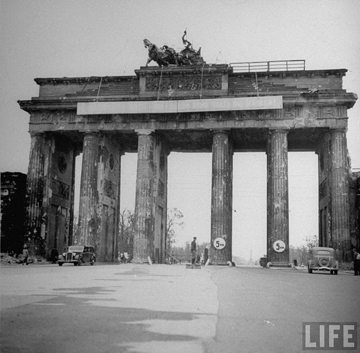 Berlin After The World War 2 | Amusing Planet